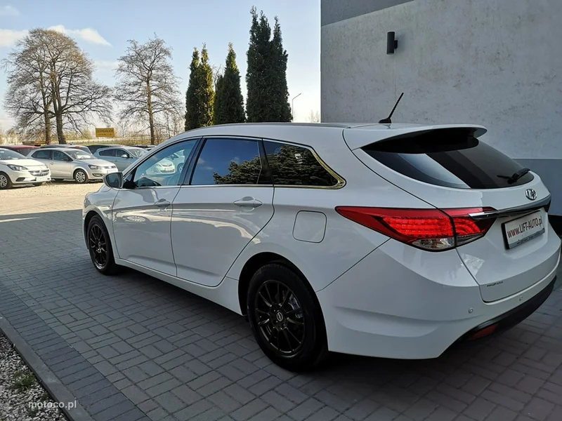 Hyundai i40 9