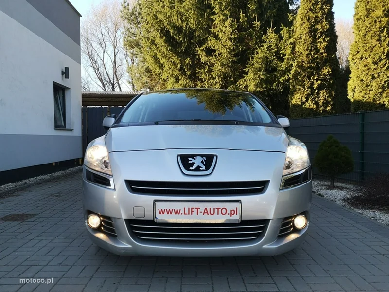 Peugeot 5008 2