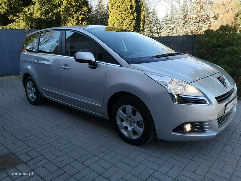 Peugeot 5008 4