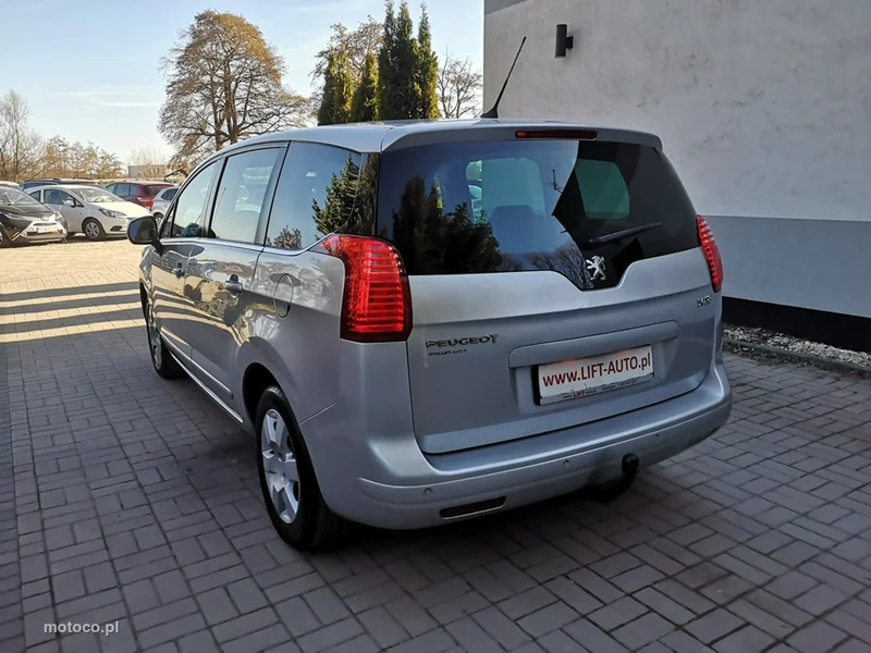 Peugeot 5008 8