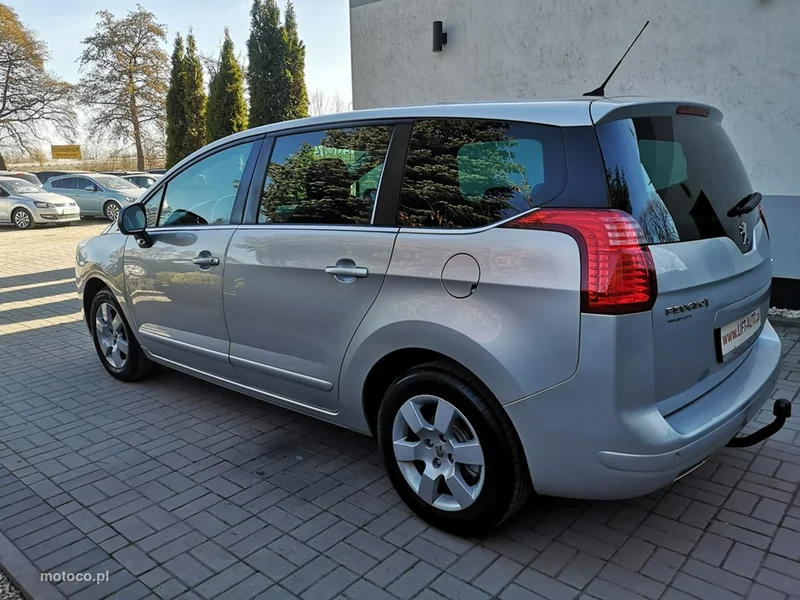 Peugeot 5008 9