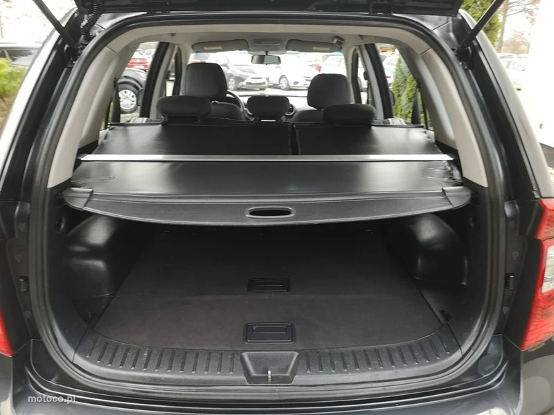 Kia Carens 21
