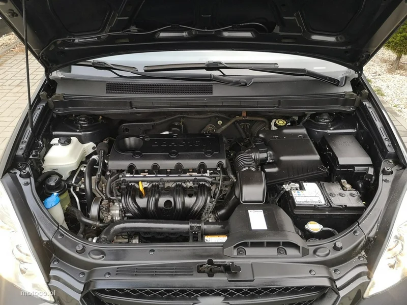 Kia Carens 24