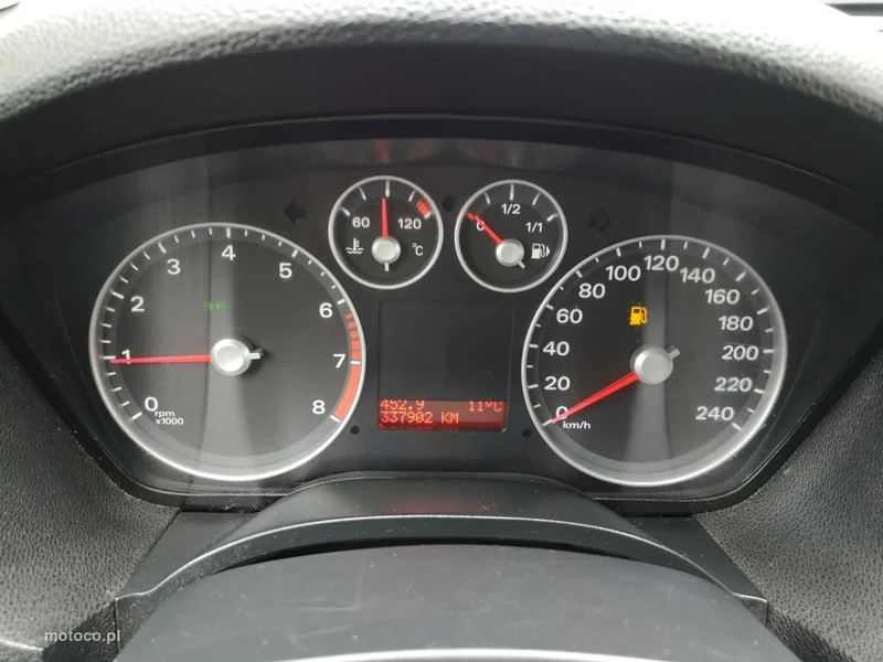 Ford C-Max I 13