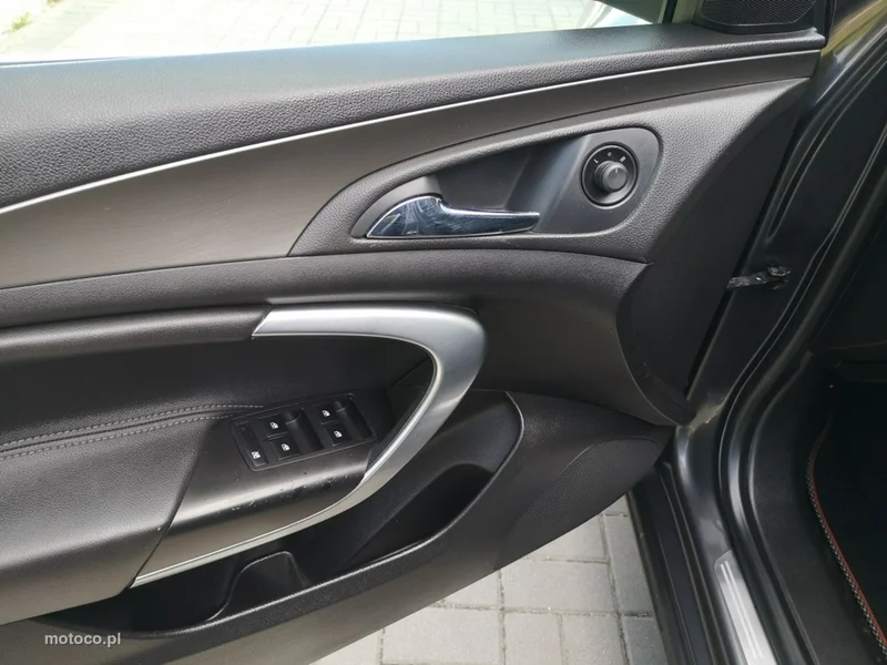 Opel Insignia A 11