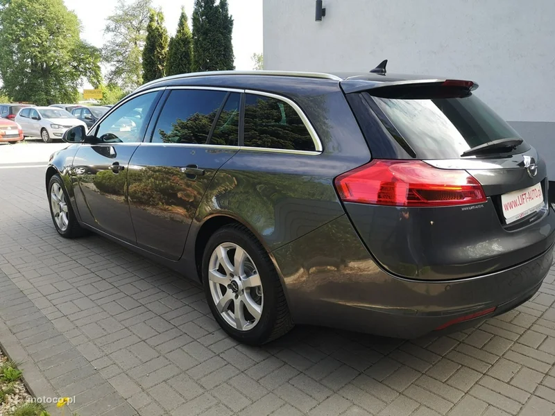 Opel Insignia A 9