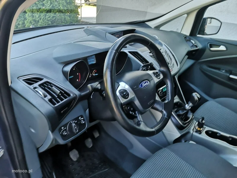 Ford C-Max II 12
