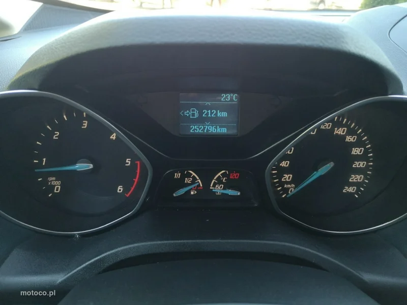 Ford C-Max II 13