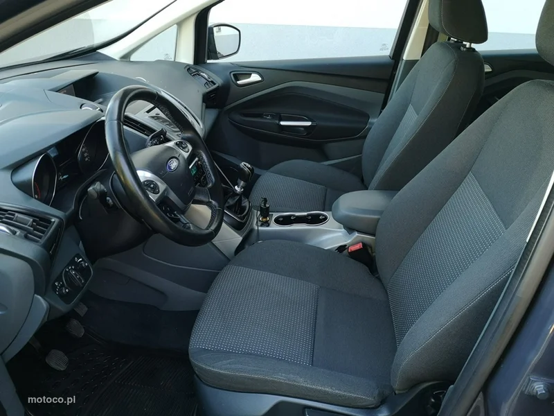 Ford C-Max II 18