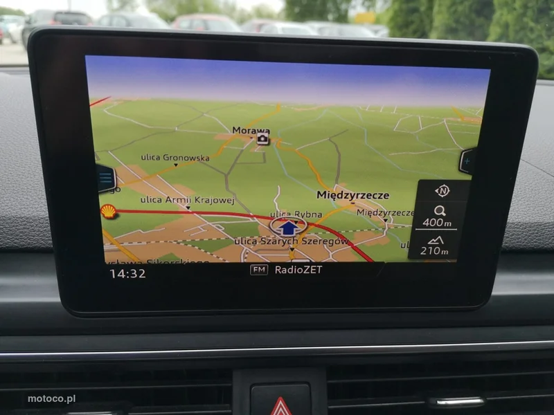 Audi A4 B9 15