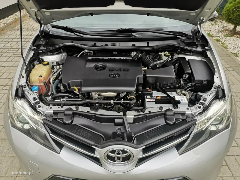 Toyota Auris E180 25