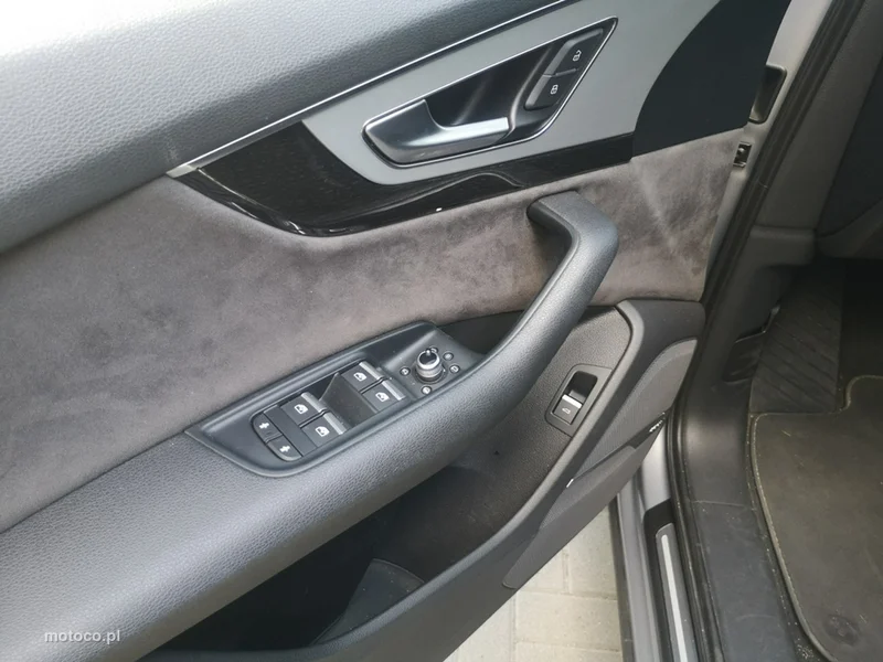 Audi Q7 4M 11