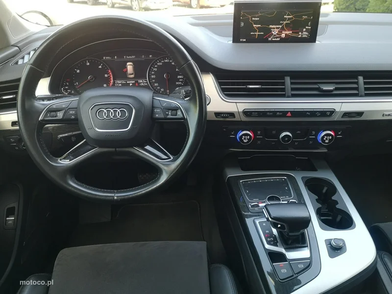 Audi Q7 4M 16