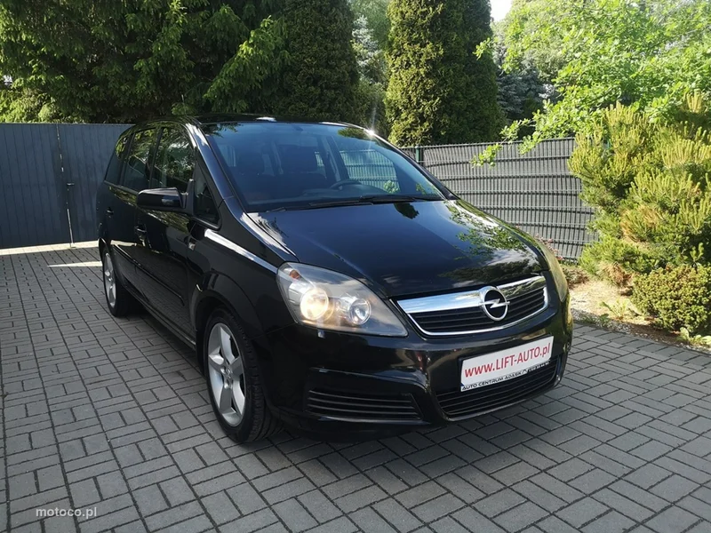 Opel Zafira B 3