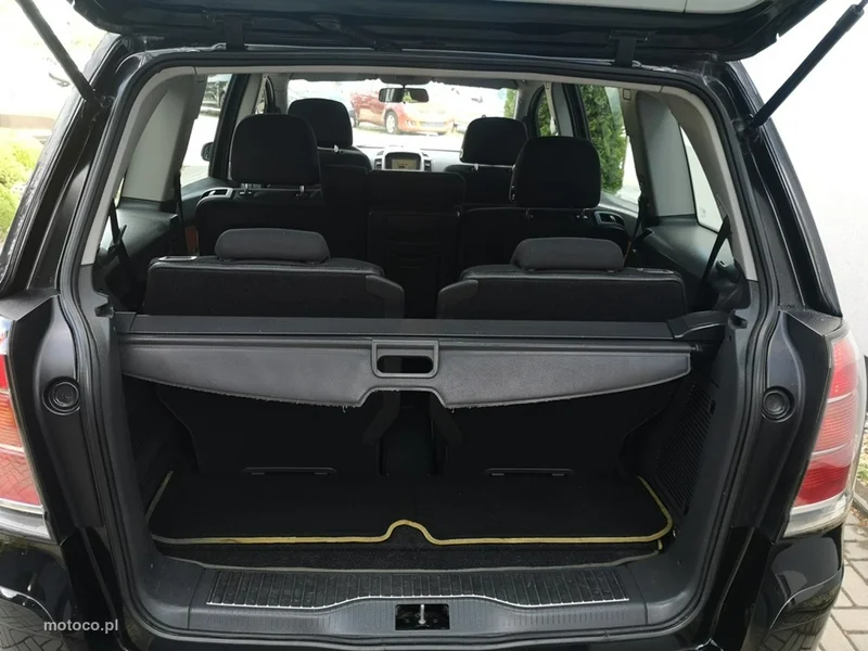 Opel Zafira B 25