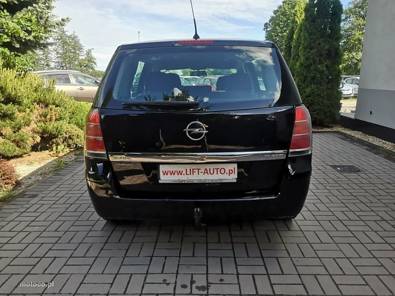 Opel Zafira B 7