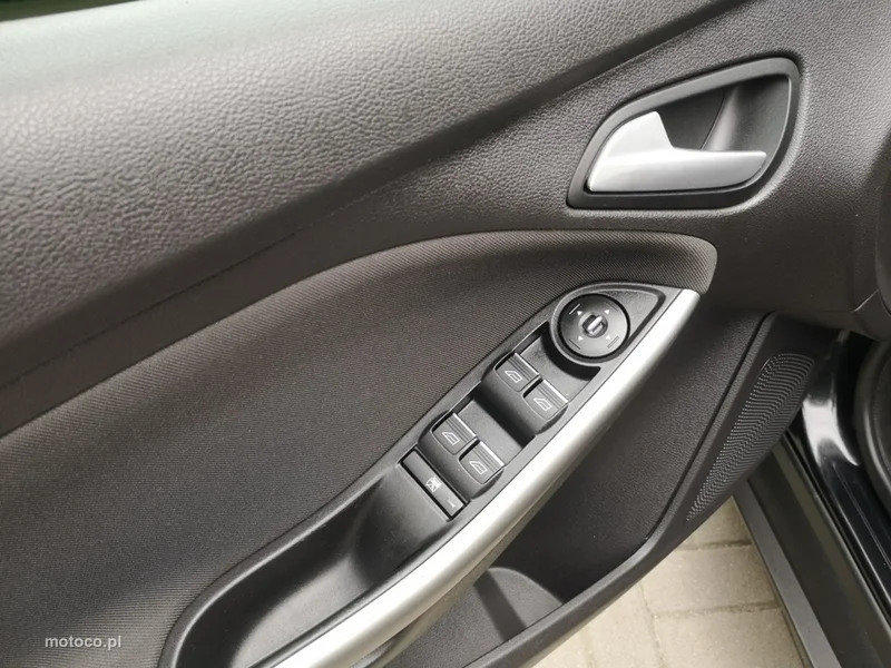 Ford Focus III 11