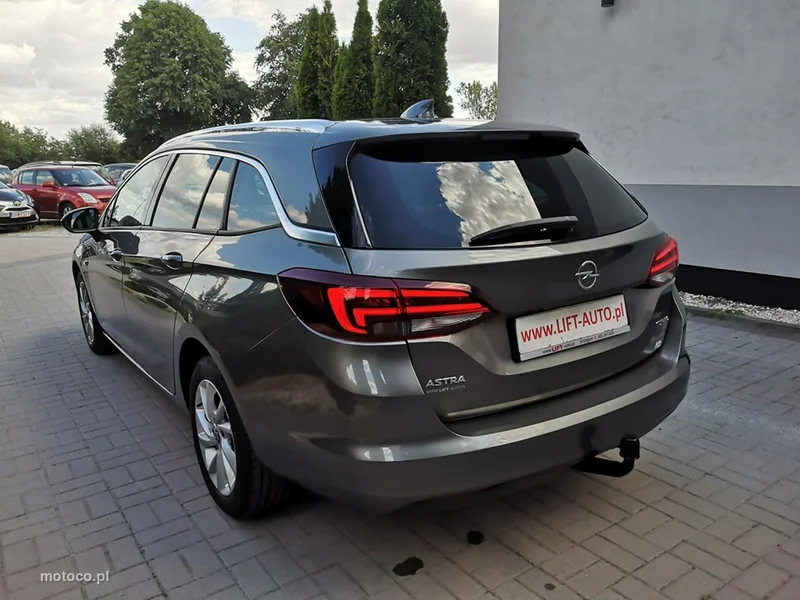 Opel Astra K 8