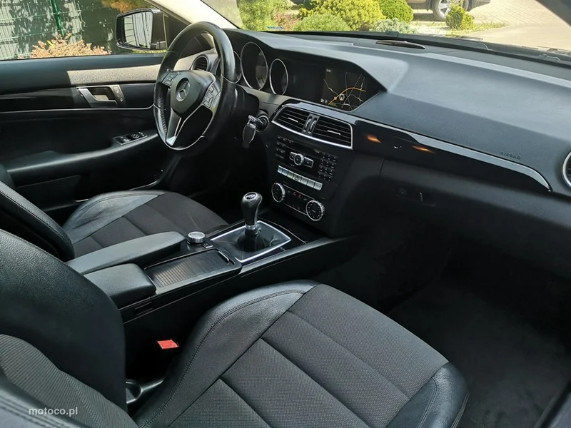 Mercedes-Benz Klasa C W204 C 180 18