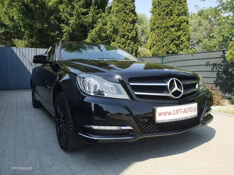 Mercedes-Benz Klasa C W204 C 180 3