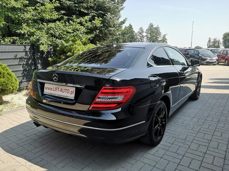 Mercedes-Benz Klasa C W204 C 180 6