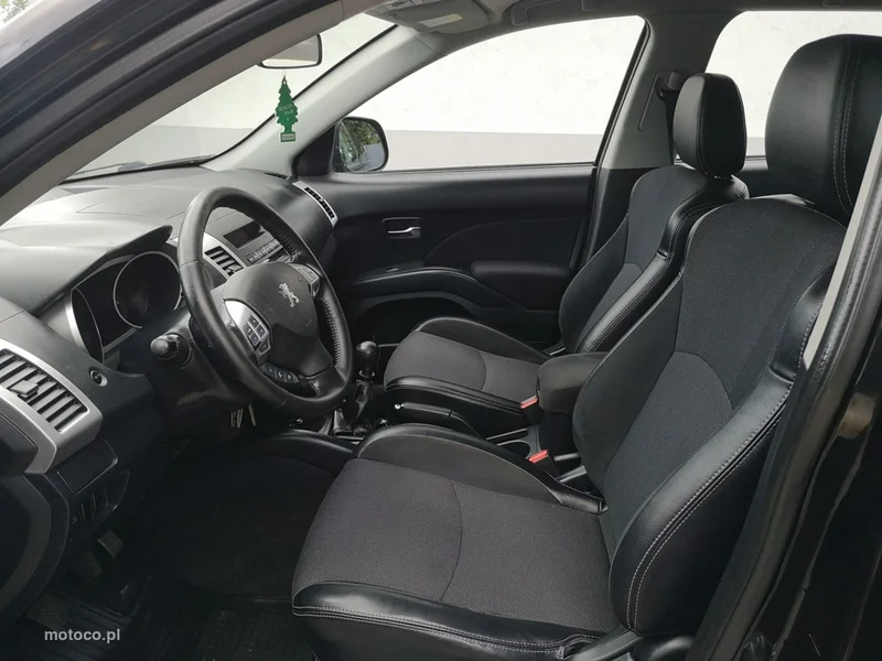 Peugeot 4007 16