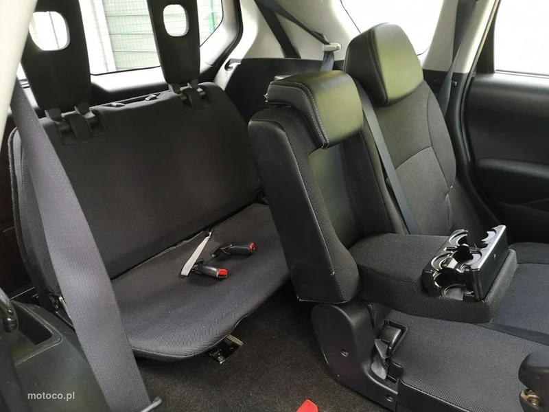 Peugeot 4007 19