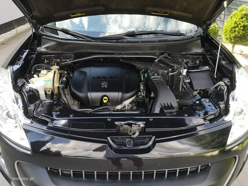 Peugeot 4007 27