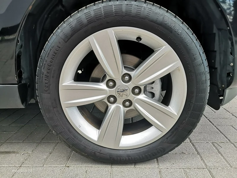 Peugeot 4007 28