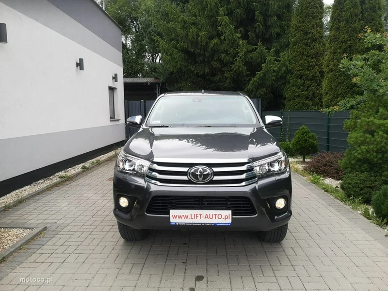 Toyota Hilux AN120 2
