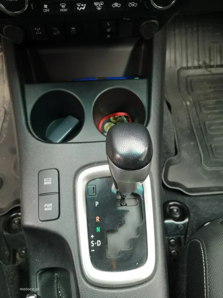 Toyota Hilux AN120 16