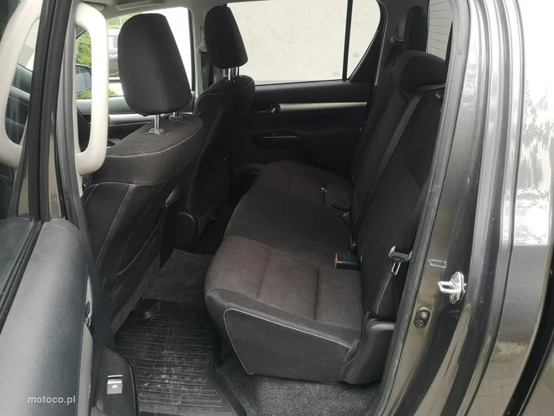 Toyota Hilux AN120 17