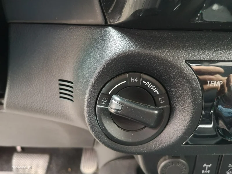 Toyota Hilux AN120 9