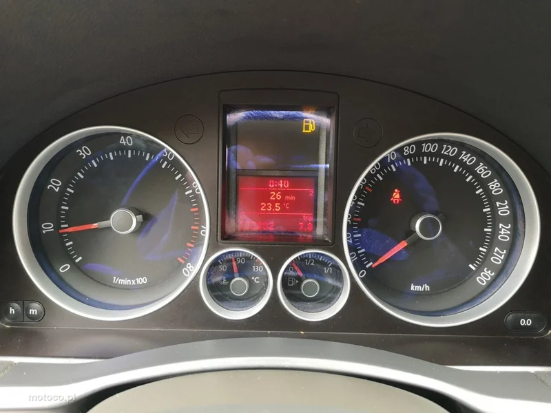 Volkswagen Golf V 13