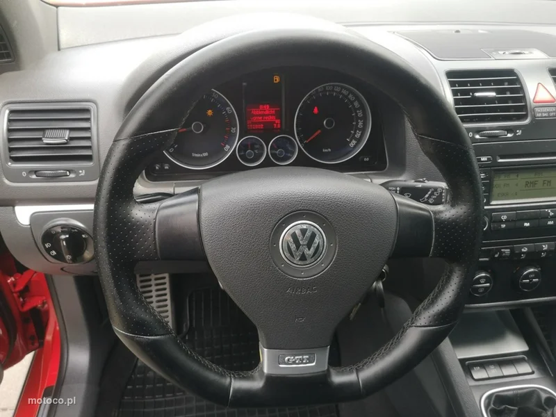 Volkswagen Golf V 14