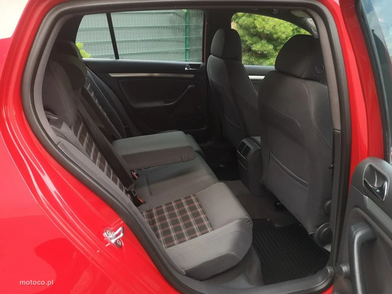 Volkswagen Golf V 19