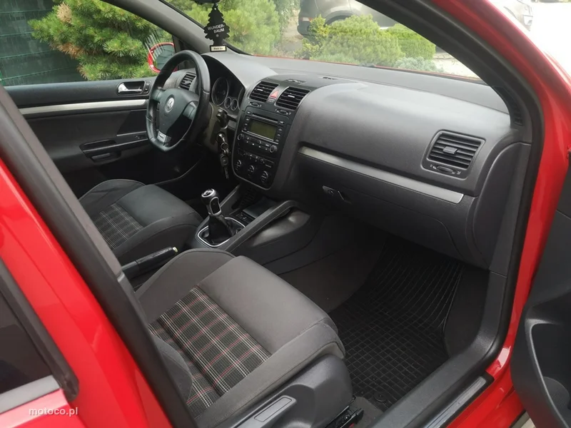 Volkswagen Golf V 20