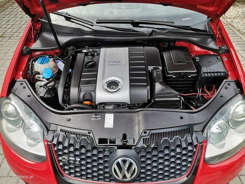 Volkswagen Golf V 23