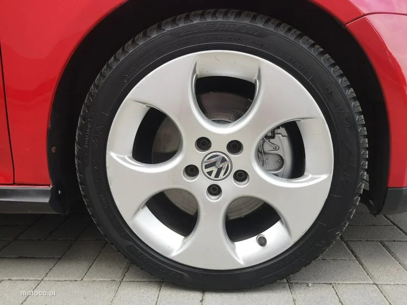 Volkswagen Golf V 24