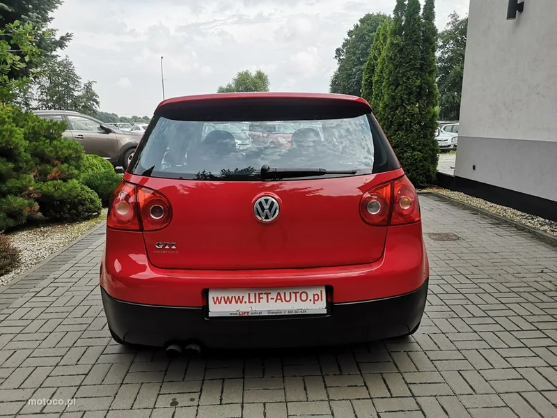 Volkswagen Golf V 7