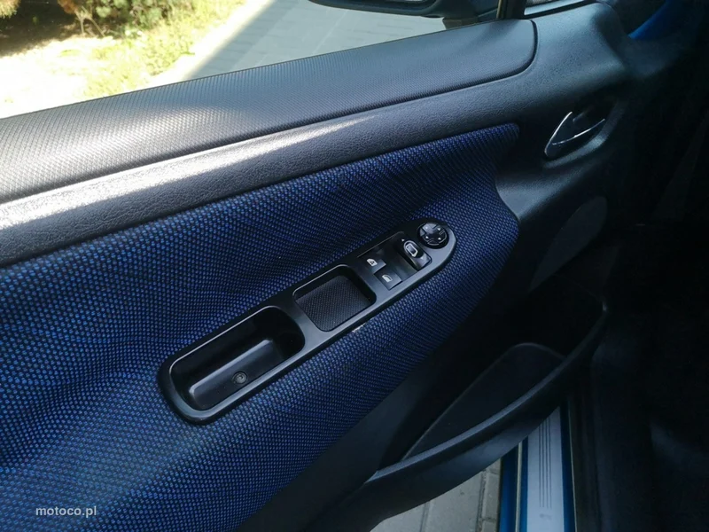 Peugeot 207 11