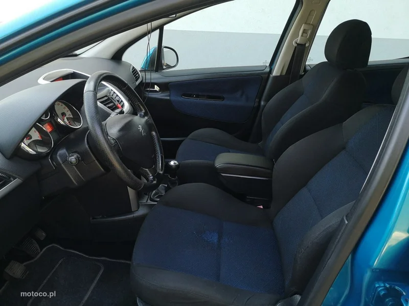 Peugeot 207 16