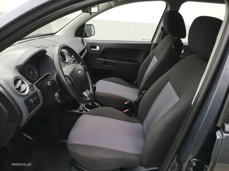 Ford Fusion 16