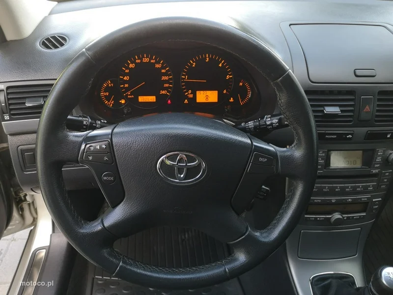 Toyota Avensis T25 14