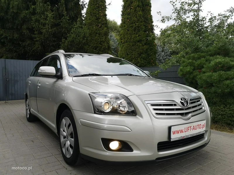 Toyota Avensis T25 3