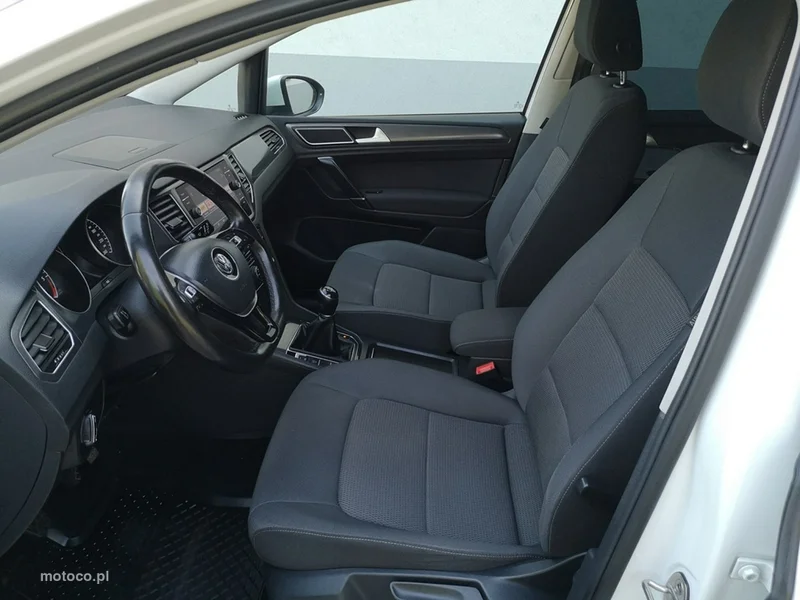 Volkswagen Golf Sportsvan VII 19