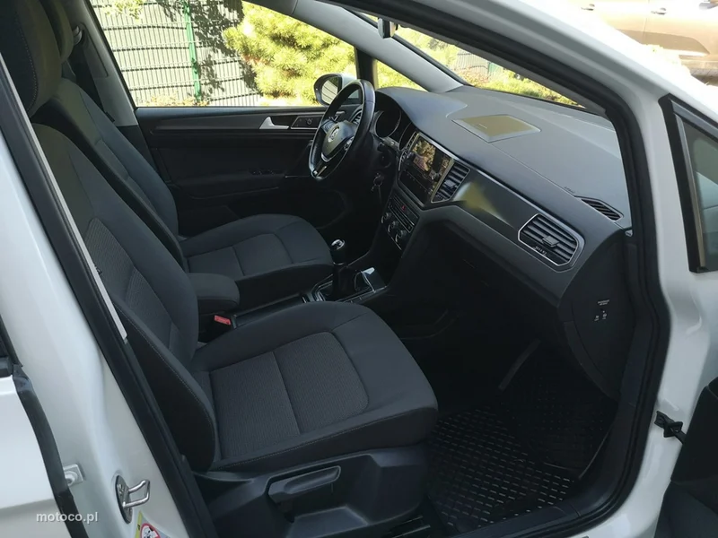 Volkswagen Golf Sportsvan VII 23