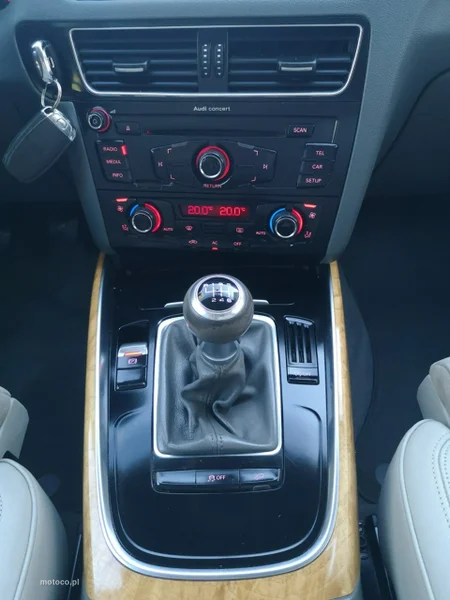 Audi Q5 8R 16