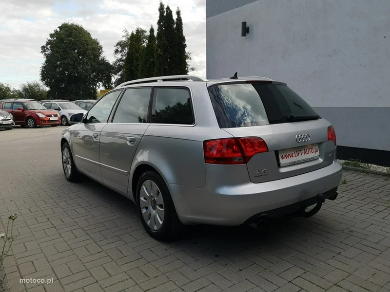 Audi A4 B7 8