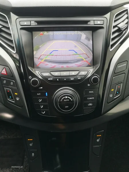 Hyundai i40 12